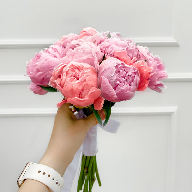 Our Instagram - Flowers X Webflow Template